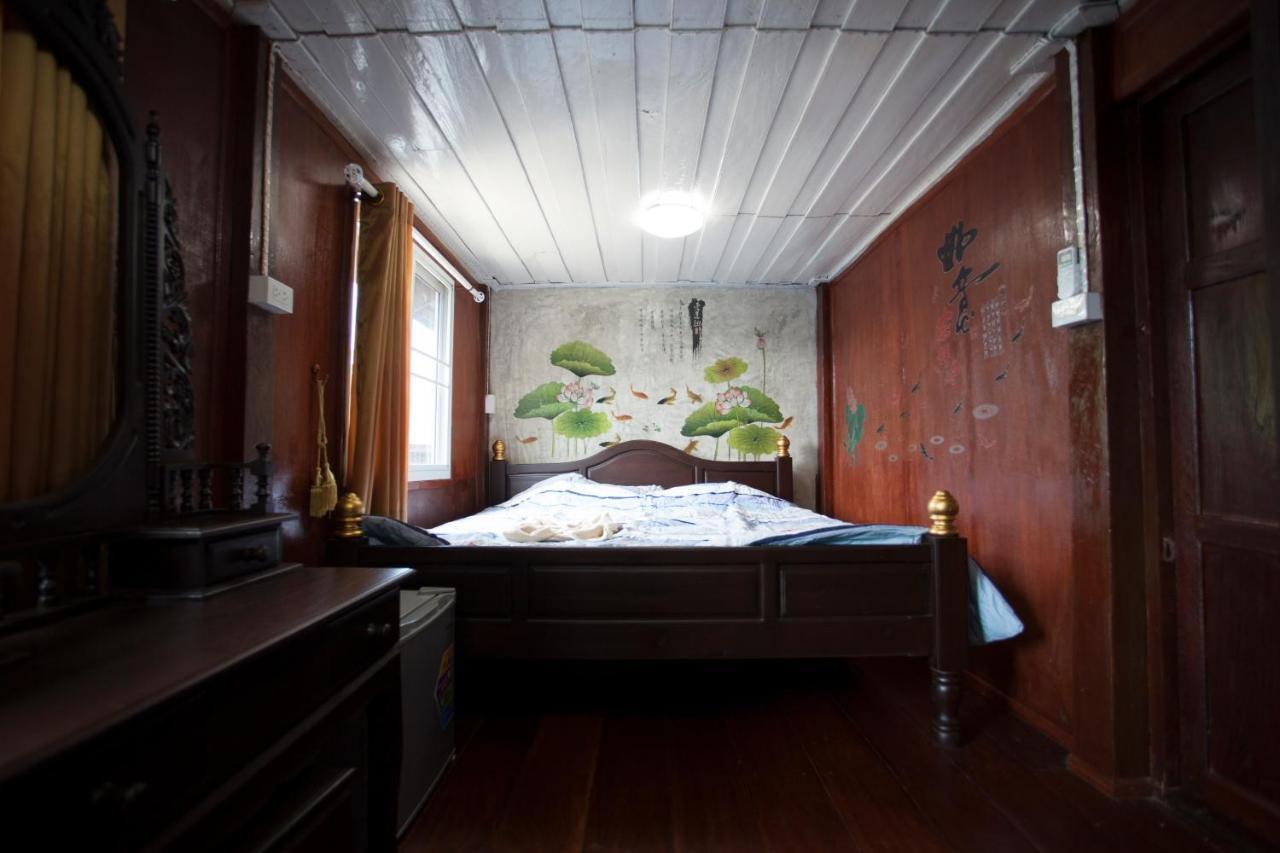 Solarcell Walking Street Homestay - โซล่าเซลล์ถนนคนเดินโฮมสเตย์ Ban Nong Nam Khan Экстерьер фото